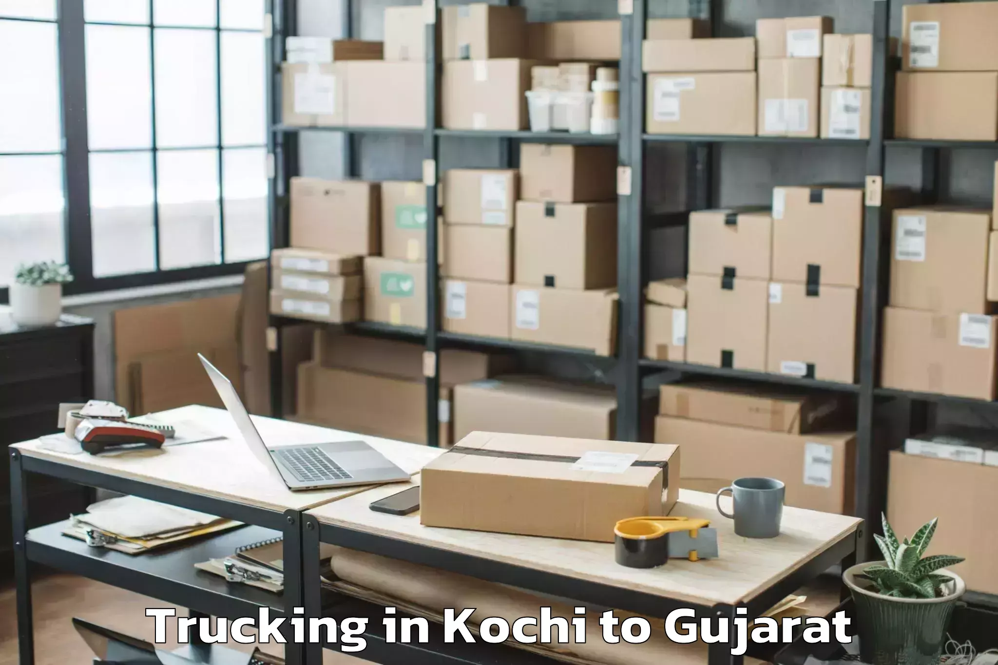 Quality Kochi to Manavadar Trucking